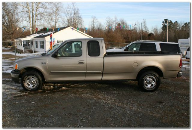 2003 Ford F150 XLT Supercrew Short Bed 2WD