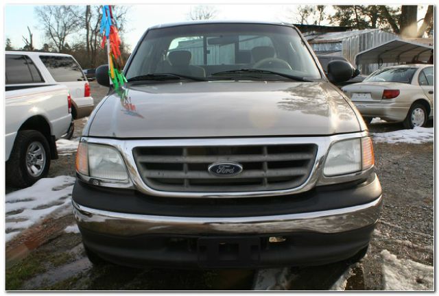 2003 Ford F150 XLT Supercrew Short Bed 2WD