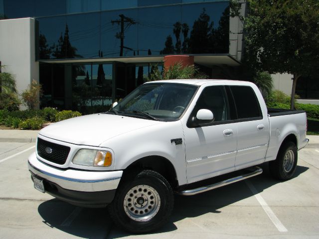 2003 Ford F150 SL Short Bed 2WD