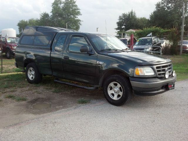 2003 Ford F150 SLE- 4X4