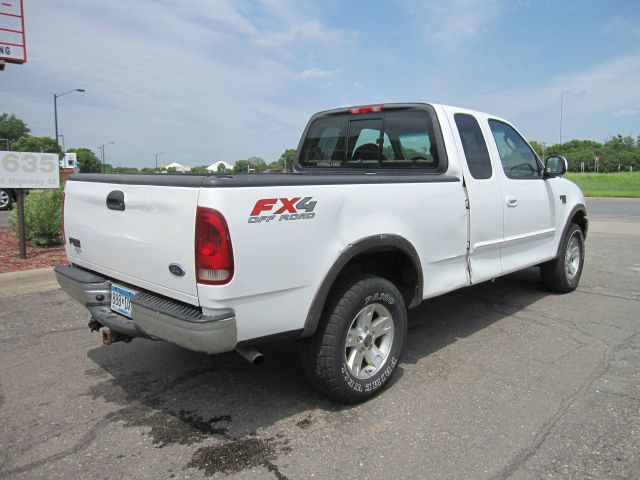 2003 Ford F150 SE Well Kept Alloy Wheels