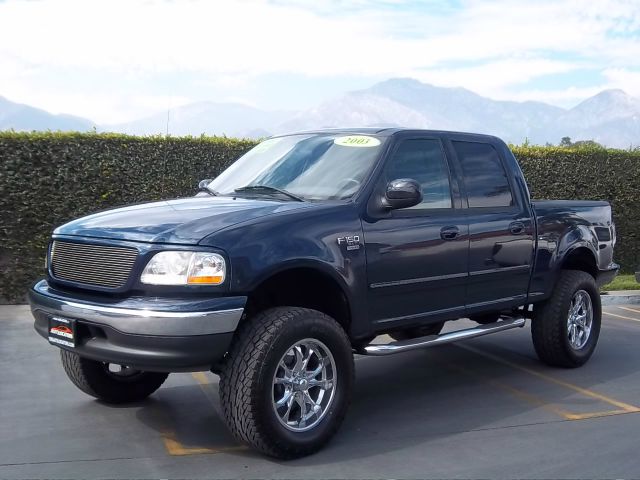 2003 Ford F150 SL Short Bed 2WD