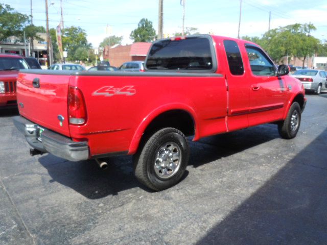 2003 Ford F150 Flareside Ext Cab Shortbox 4x4 Lifted