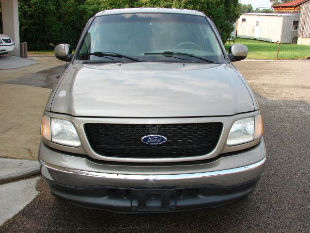 2003 Ford F150 Club Cab 131 WB