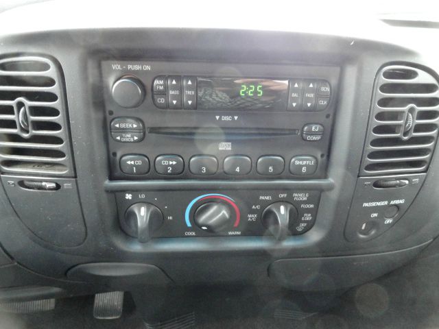 2003 Ford F150 XLT Supercrew Short Bed 2WD