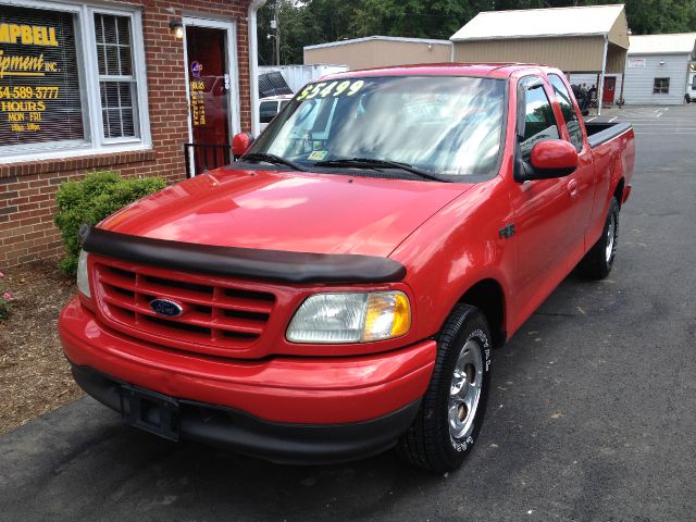 2003 Ford F150 SLE- 4X4