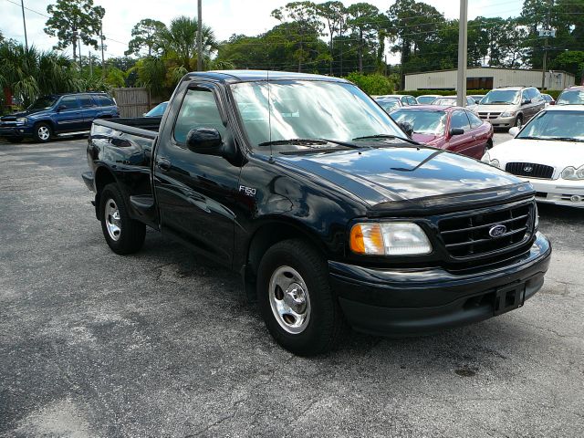 2003 Ford F150 LE Model