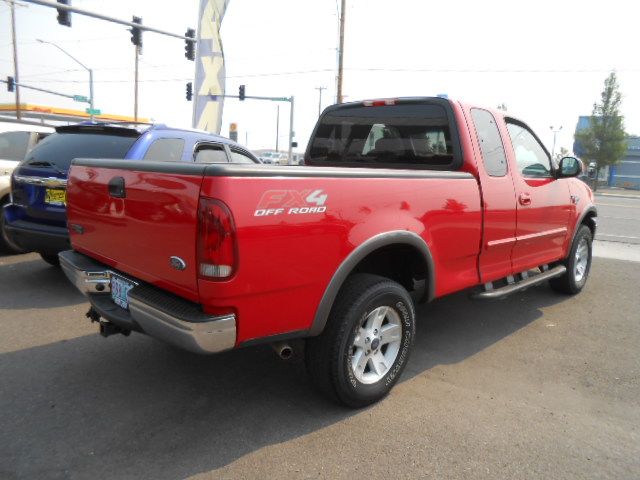 2003 Ford F150 XL 2WD Reg Cab