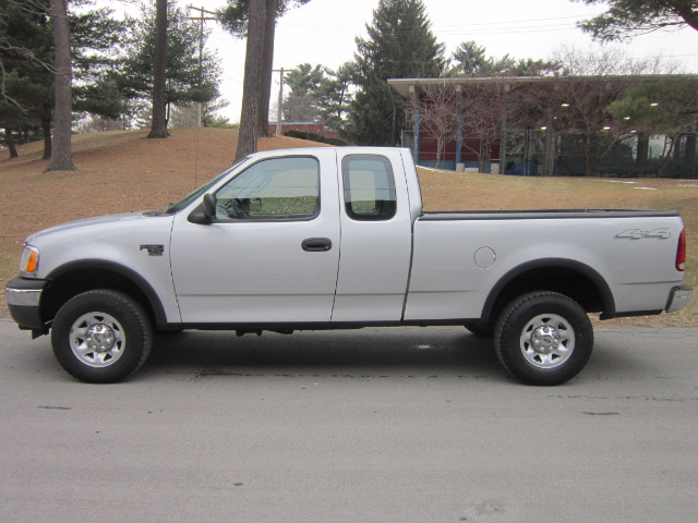 2003 Ford F150 Sle/4wd