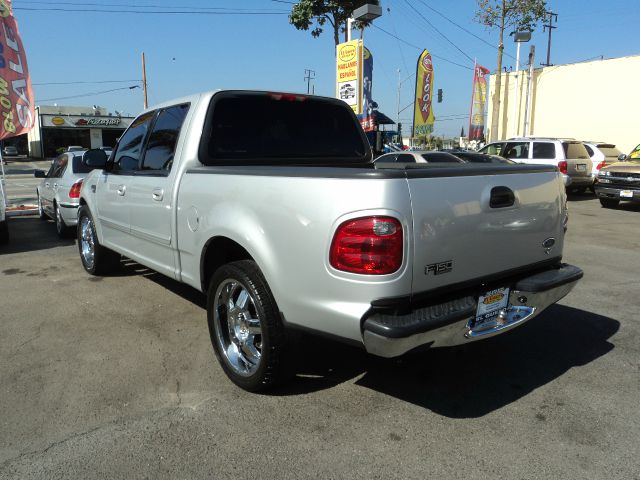 2003 Ford F150 SL Short Bed 2WD