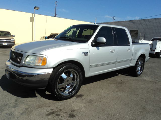 2003 Ford F150 SL Short Bed 2WD