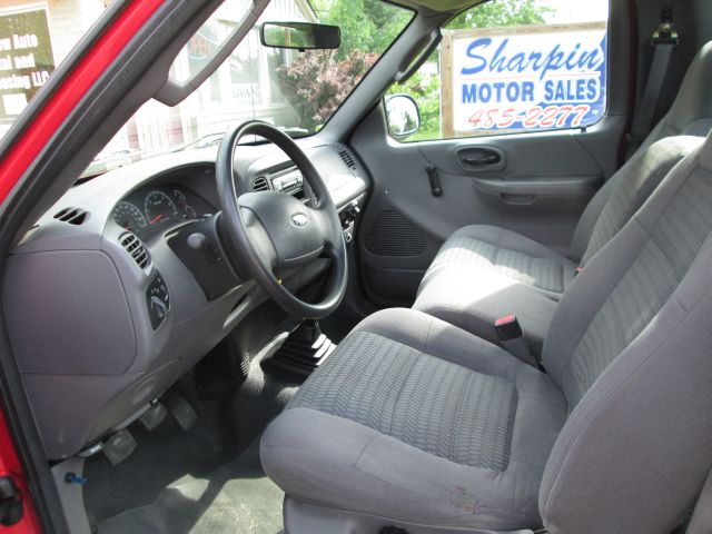 2003 Ford F150 LE Model