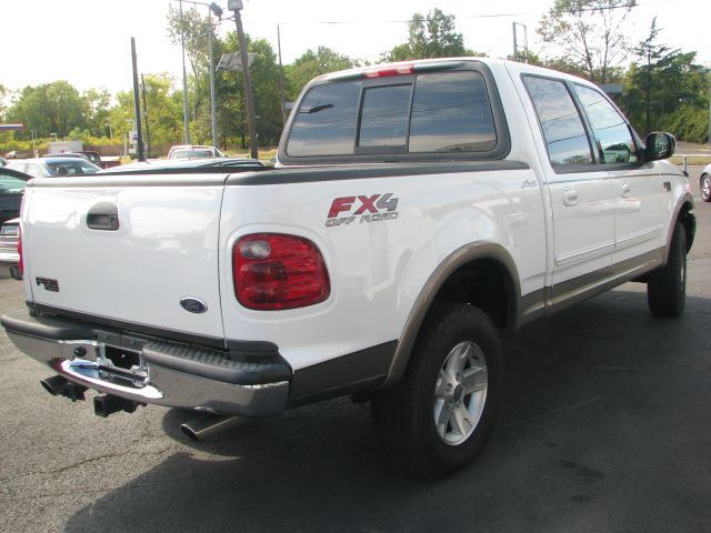 2003 Ford F150 XLT Supercrew Short Bed 2WD