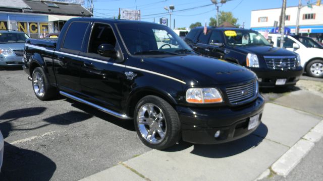 2003 Ford F150 SLT 1 Ton Dually 4dr 35