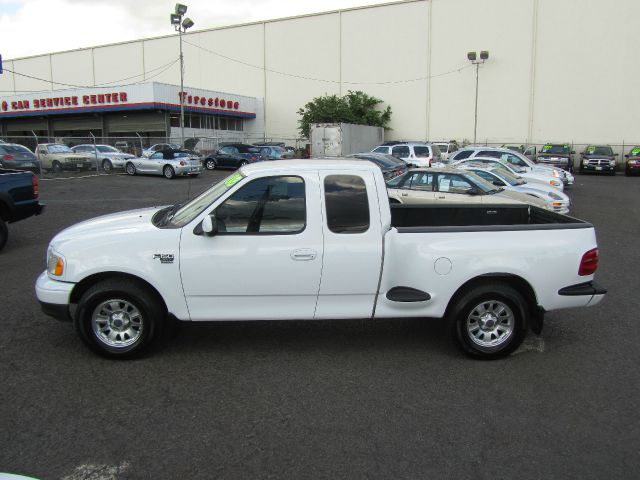 2003 Ford F150 SLE 5.3L V8 4WD 9 Passenger ABS TC