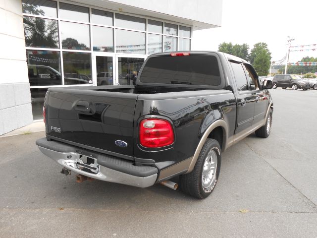 2003 Ford F150 Club Cab 131 WB