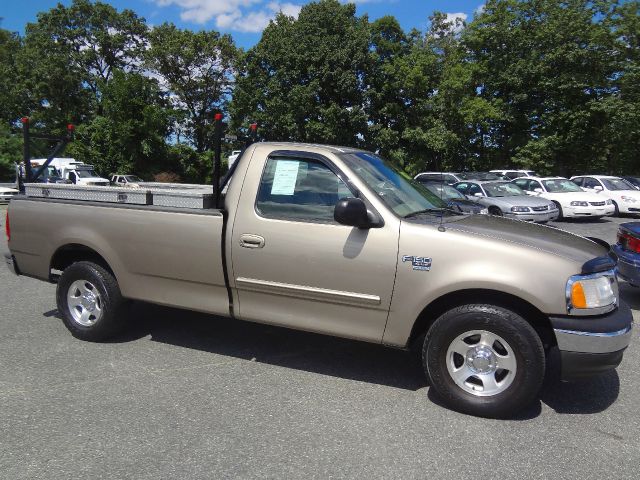 2003 Ford F150 ST Long Bed 2WD