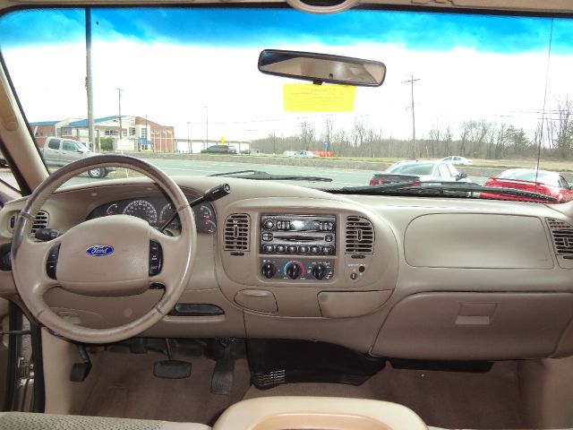 2003 Ford F150 ST Long Bed 2WD