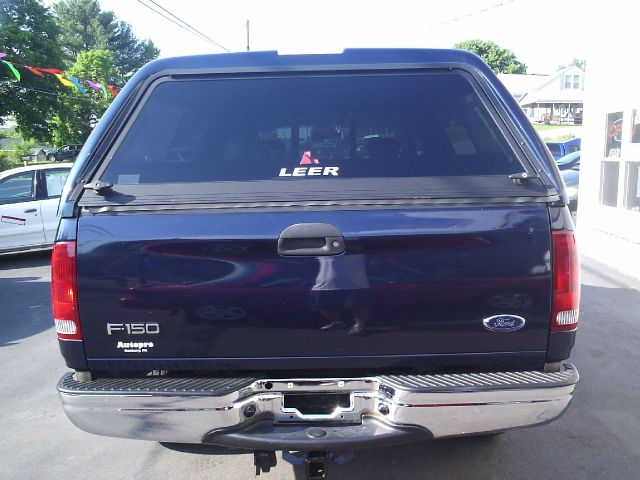 2003 Ford F150 XL 2WD Reg Cab