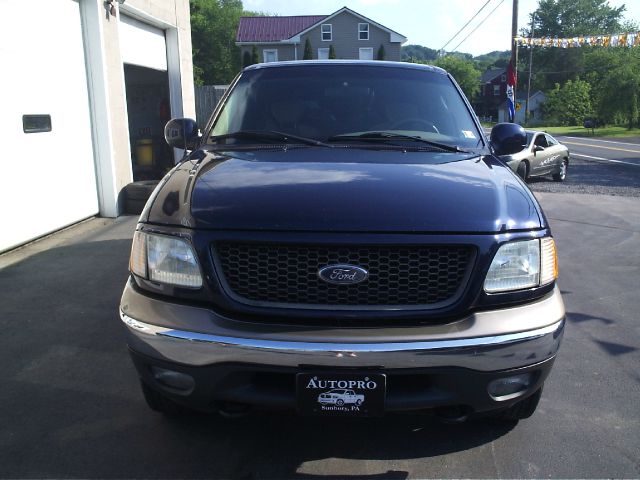 2003 Ford F150 XL 2WD Reg Cab