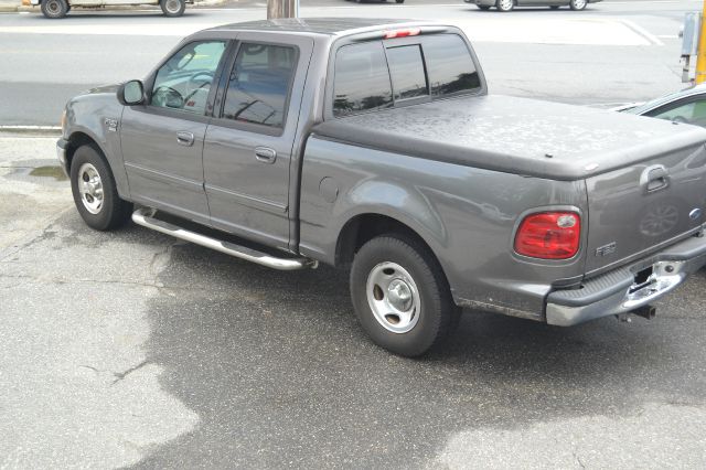 2003 Ford F150 SL Short Bed 2WD