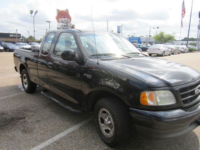 2003 Ford F150 SLE- 4X4