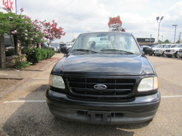 2003 Ford F150 SLE- 4X4