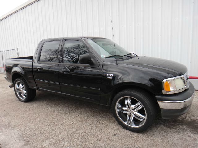 2003 Ford F150 SL Short Bed 2WD