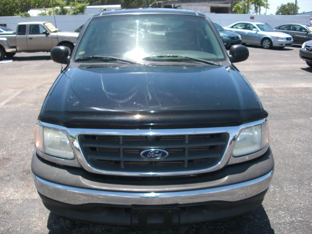 2003 Ford F150 SL Short Bed 2WD