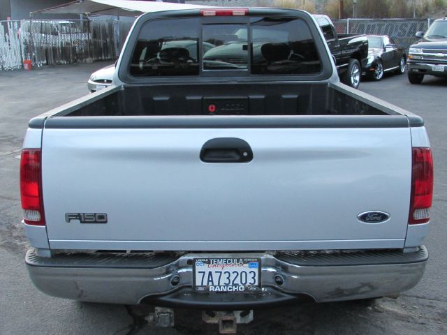 2003 Ford F150 XLT Supercrew Short Bed 2WD