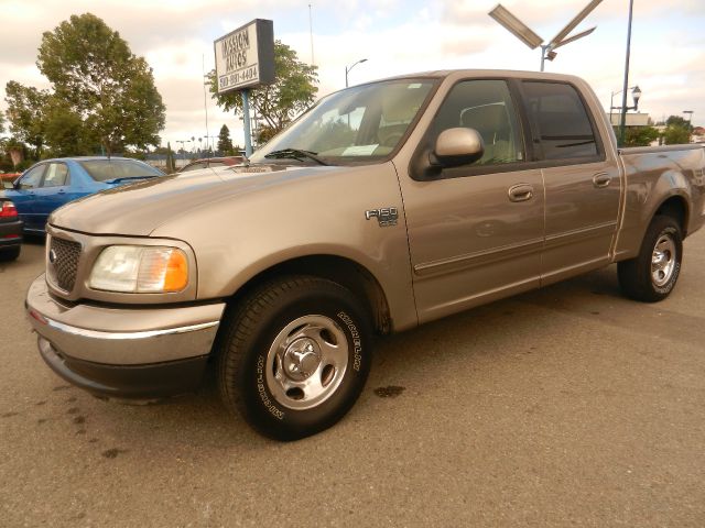 2003 Ford F150 SL Short Bed 2WD