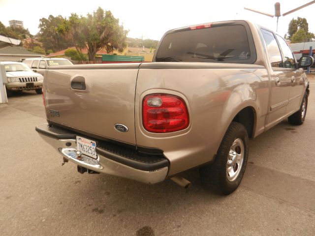 2003 Ford F150 SL Short Bed 2WD