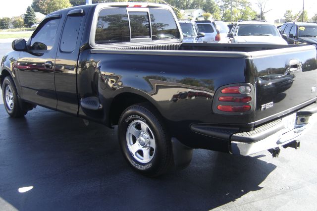 2003 Ford F150 SLE 5.3L V8 4WD 9 Passenger ABS TC