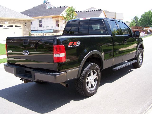 2004 Ford F150 LT 4 Dr 4x4