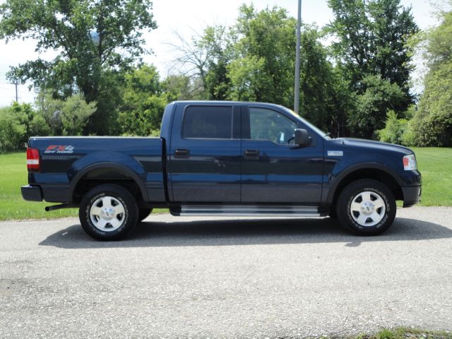 2004 Ford F150 2.4T A SR 4dr Sdn Auto W/sunro