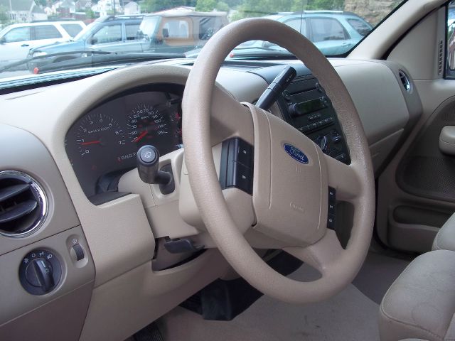 2004 Ford F150 2500 SL