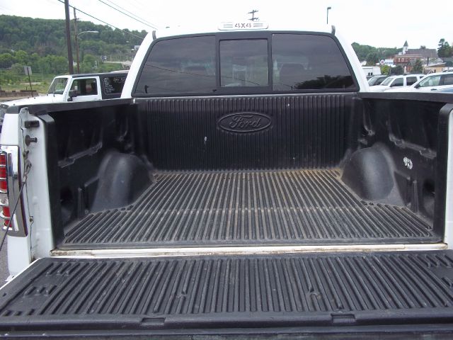 2004 Ford F150 2500 SL