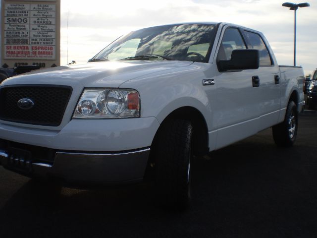 2004 Ford F150 SL Short Bed 2WD