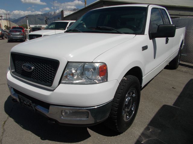 2004 Ford F150 XL 2WD Reg Cab