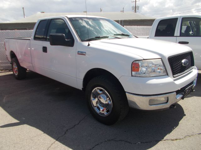 2004 Ford F150 XL 2WD Reg Cab