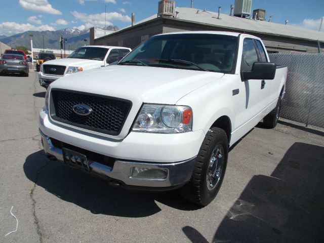 2004 Ford F150 XL 2WD Reg Cab