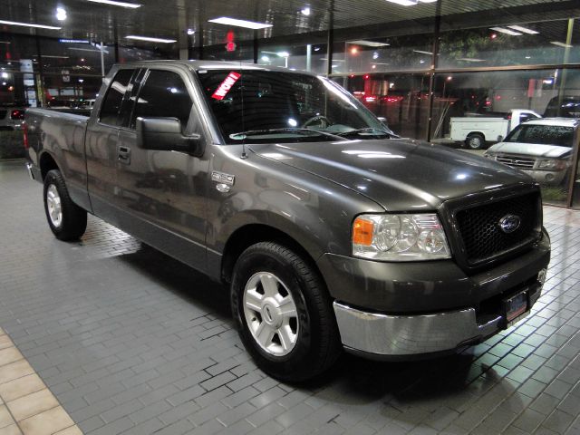 2004 Ford F150 SLE- 4X4