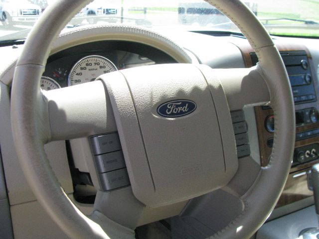 2004 Ford F150 XLT Supercrew Short Bed 2WD