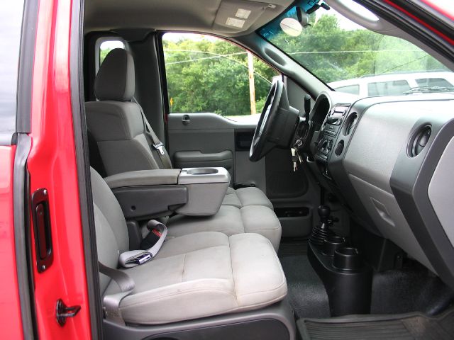 2004 Ford F150 SL 4 Doors-4wdlow Miles