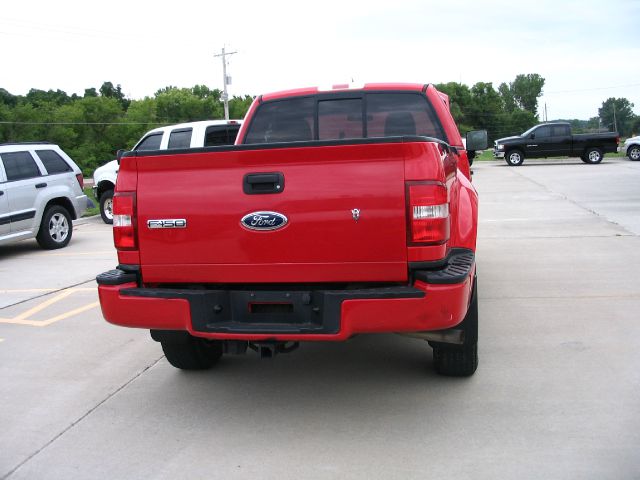 2004 Ford F150 SL 4 Doors-4wdlow Miles