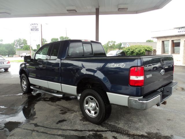 2004 Ford F150 XL 2WD Reg Cab