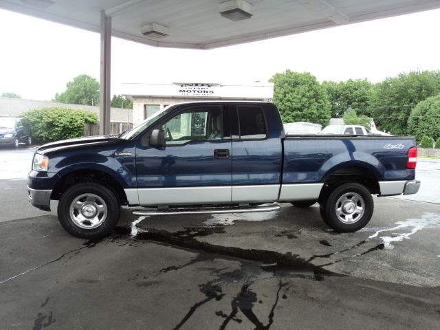 2004 Ford F150 XL 2WD Reg Cab