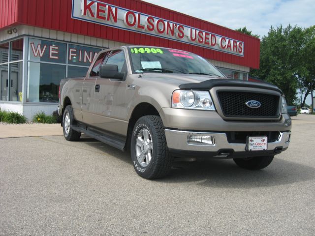 2004 Ford F150 XL 2WD Reg Cab