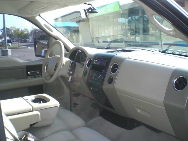 2004 Ford F150 SLE- 4X4