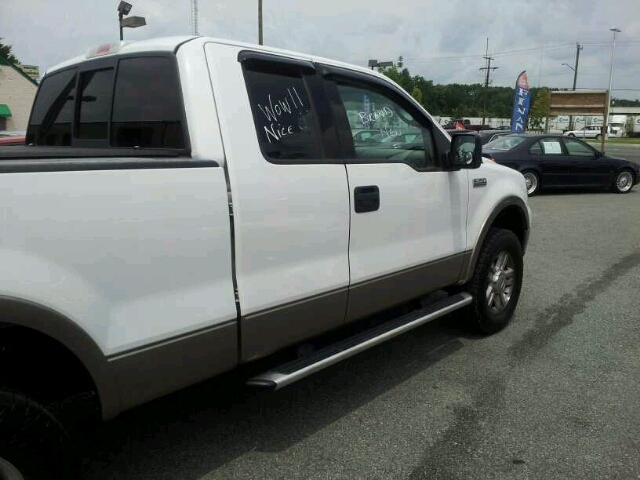 2004 Ford F150 REG CAB 119.